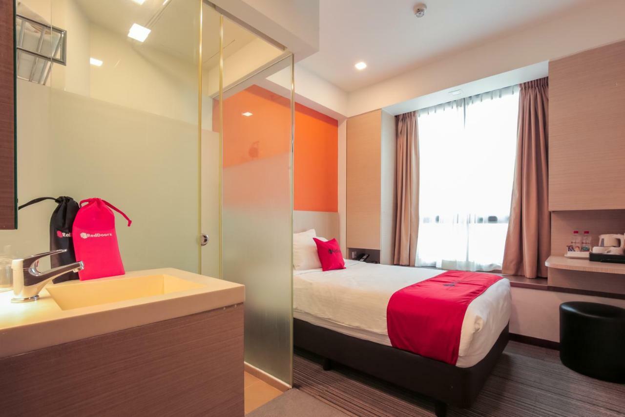 Hotel Reddoorz Premium @ Balestier Singapur Pokój zdjęcie