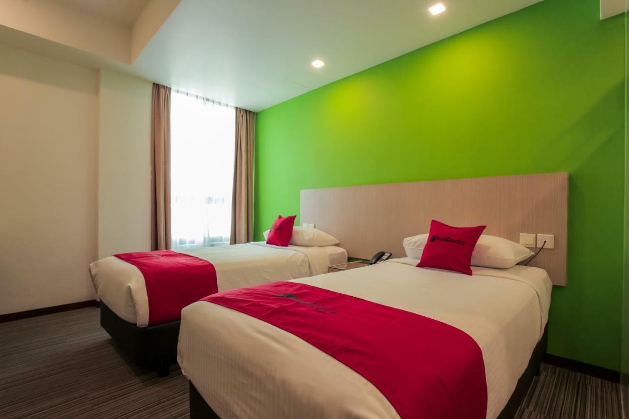 Hotel Reddoorz Premium @ Balestier Singapur Pokój zdjęcie